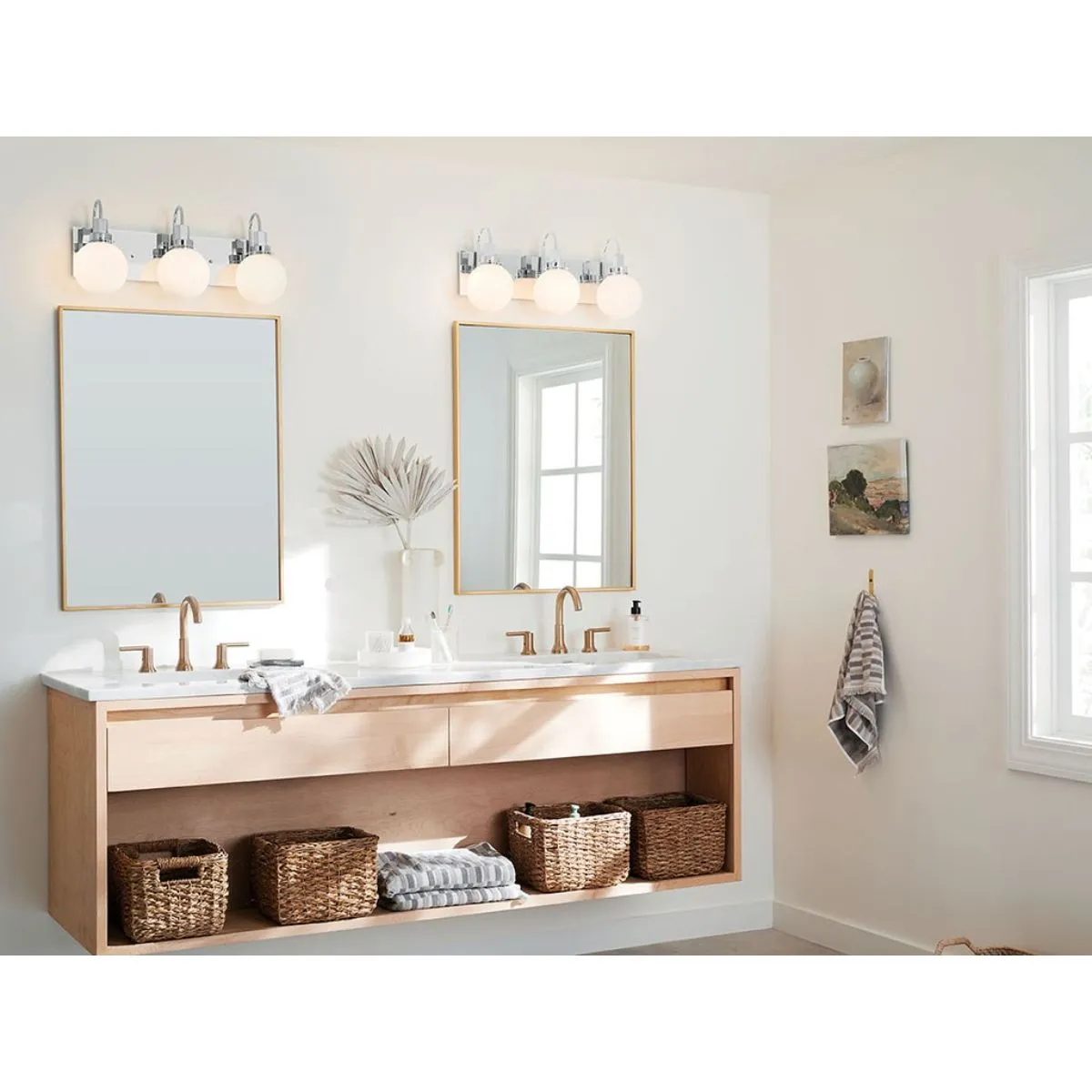 Hex 23 in. 3 Lights Vanity Light Chrome Finish
